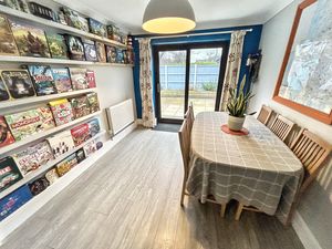 Dining room- click for photo gallery